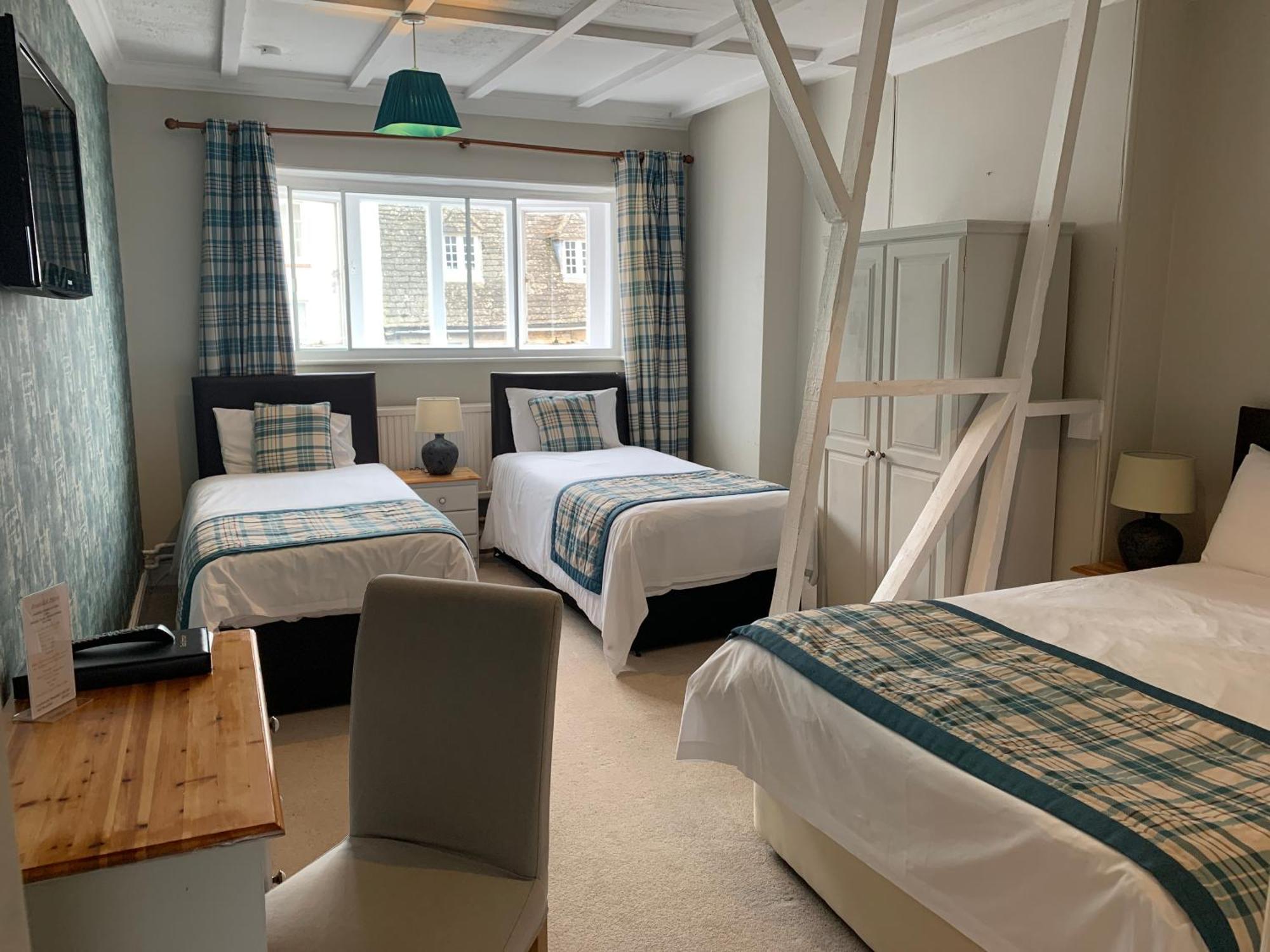 White Hart Hotel Cricklade Buitenkant foto